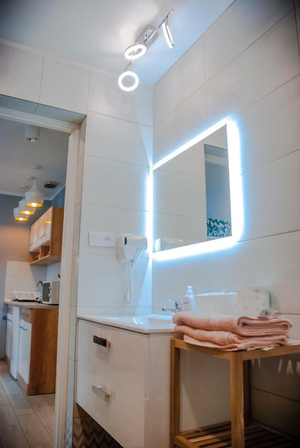 שצ'צ'אוונו-ז'דראוג' Noclegi "Boczna 5A" Apartamenty Goscinne מראה חיצוני תמונה