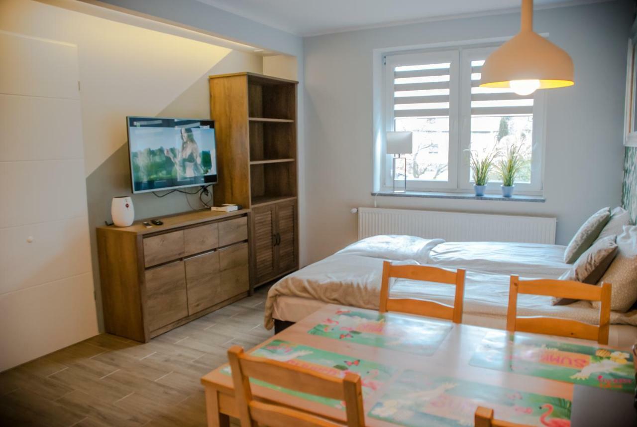 שצ'צ'אוונו-ז'דראוג' Noclegi "Boczna 5A" Apartamenty Goscinne מראה חיצוני תמונה