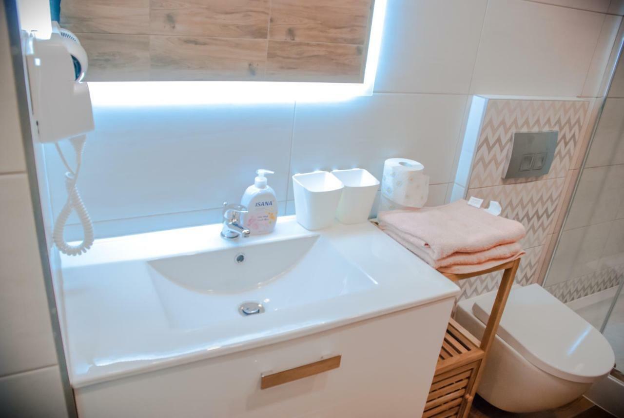שצ'צ'אוונו-ז'דראוג' Noclegi "Boczna 5A" Apartamenty Goscinne מראה חיצוני תמונה