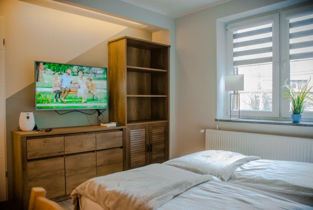 שצ'צ'אוונו-ז'דראוג' Noclegi "Boczna 5A" Apartamenty Goscinne מראה חיצוני תמונה